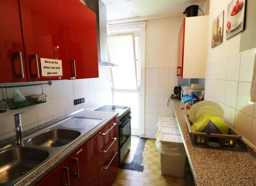 Kitchen Photo