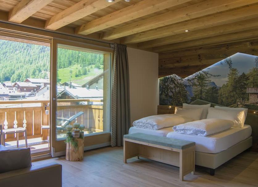 Bedroom Photo