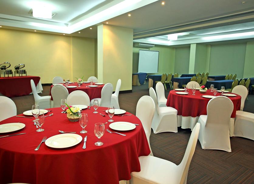 Banquet hall Photo