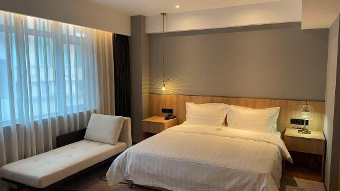 Caiwuwei Hotel