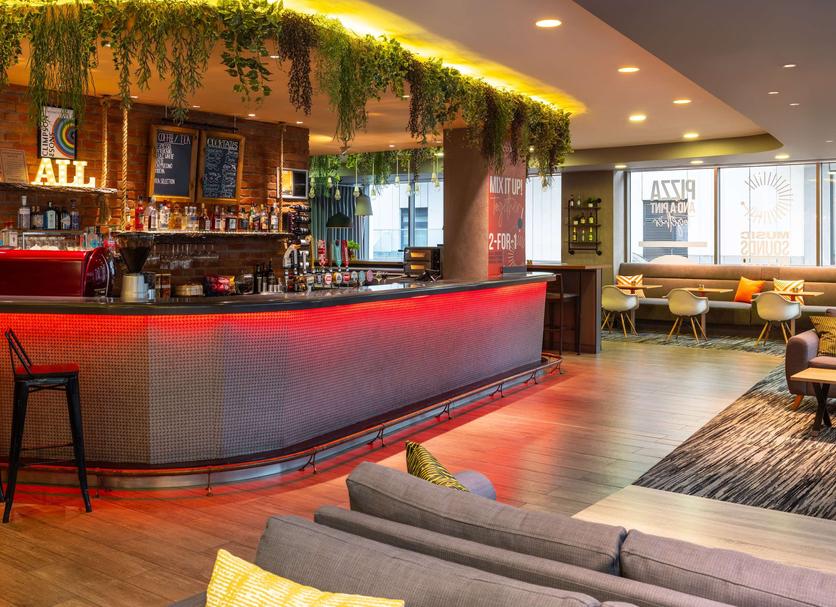 Bar Photo