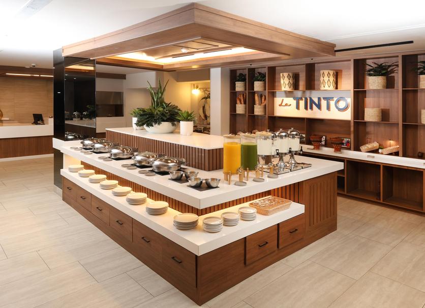 Buffet Photo