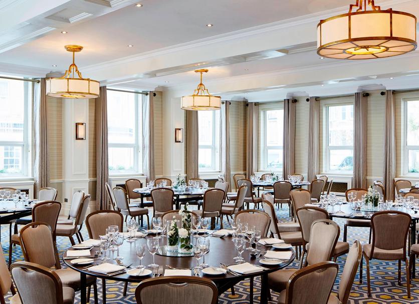 Banquet hall Photo