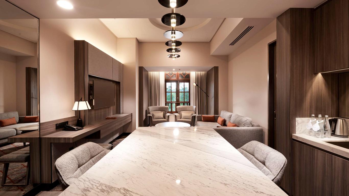 DoubleTree by Hilton Putrajaya Lakeside