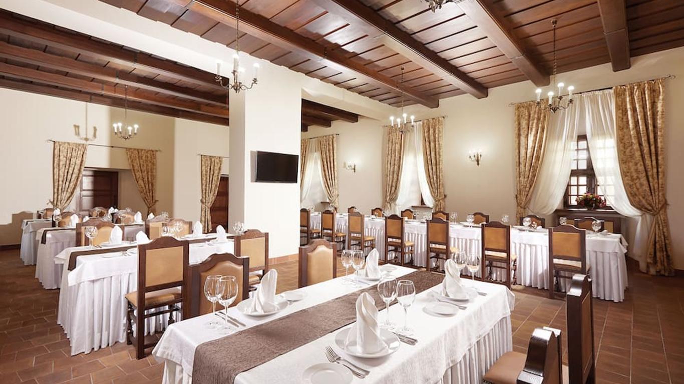 Monastyrski Hotel