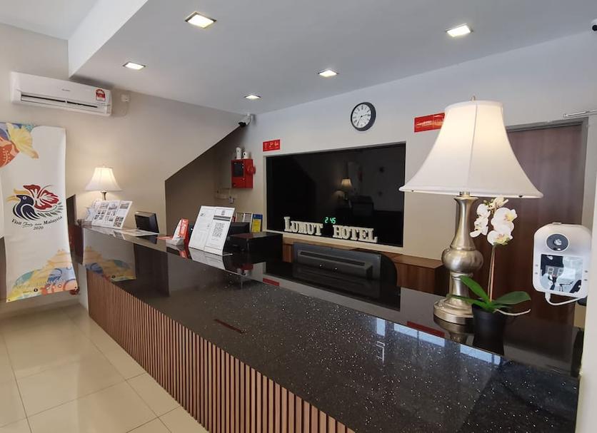 Front desk Photo
