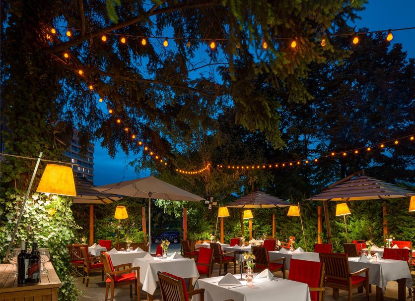 Restaurant Photo