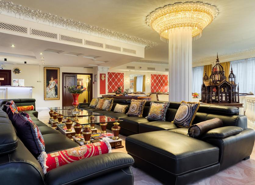 Lounge Photo