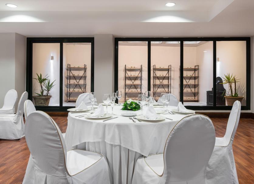 Banquet hall Photo
