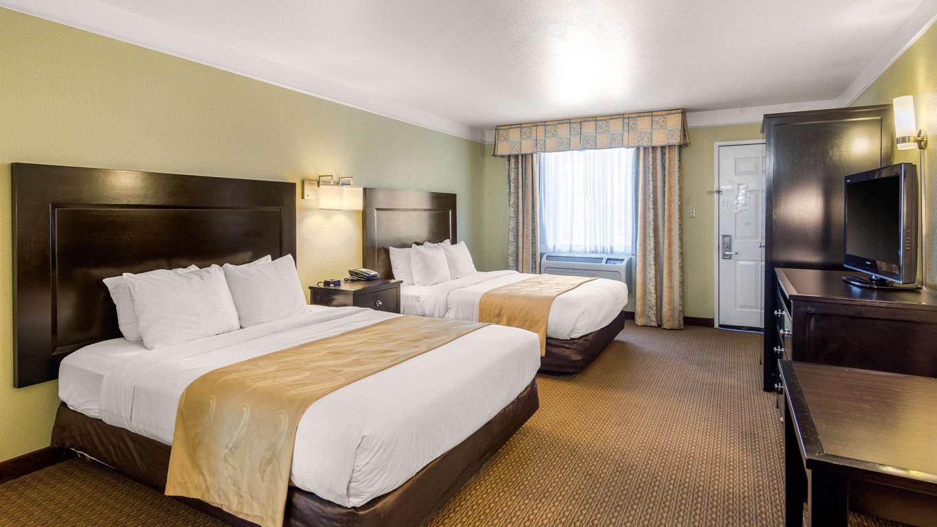 Quality Inn and Suites Gallup I-40 Exit 20