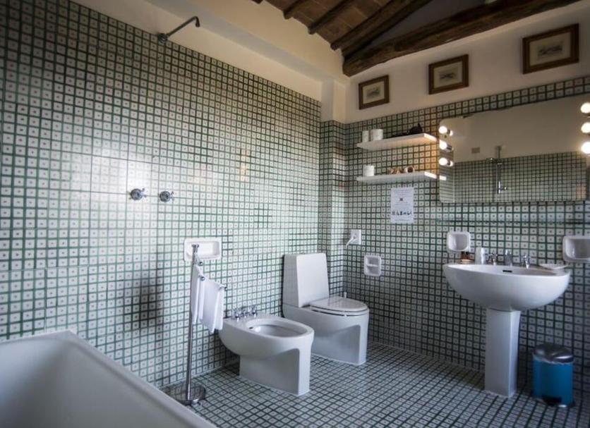 Bathroom Photo