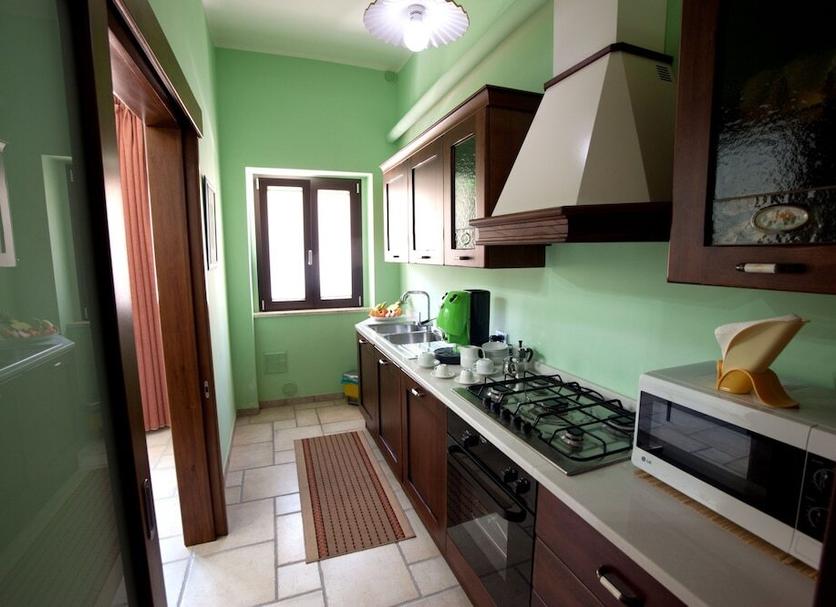Kitchen Photo