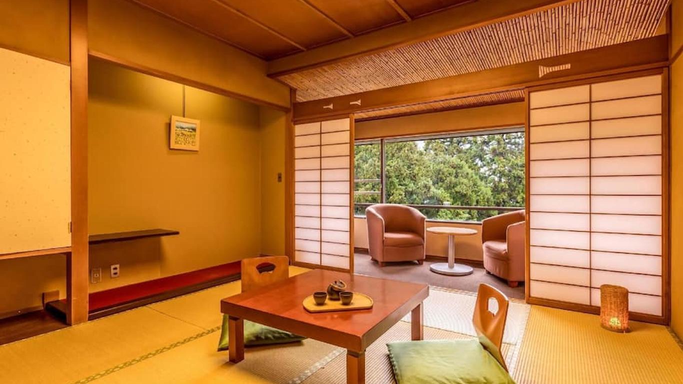 Ooedo Onsen Monogatari Premium Yamanaka Grand Hotel
