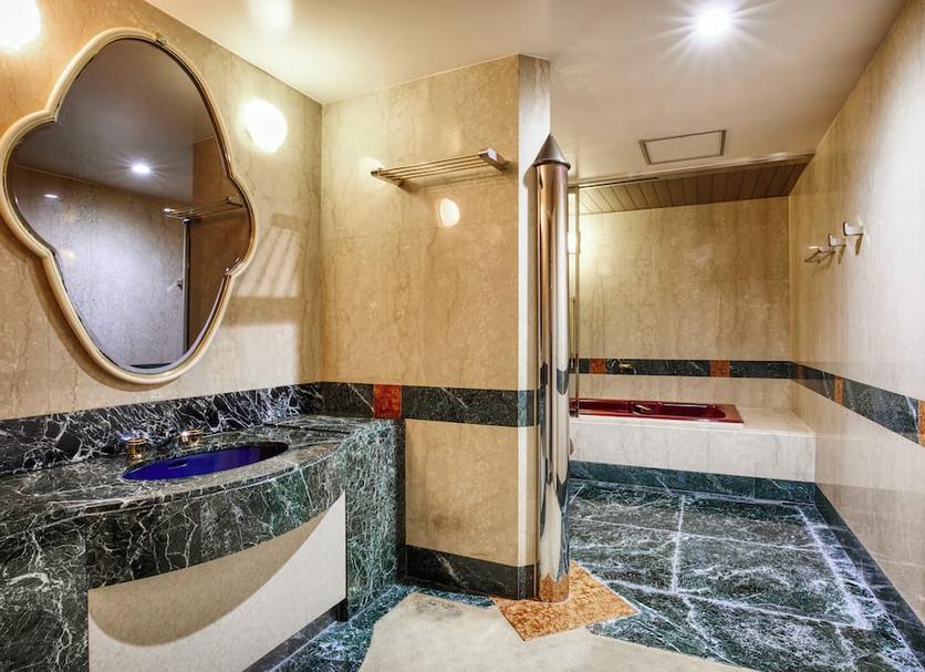 Bathroom Photo