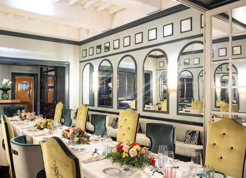 Restaurant Photo