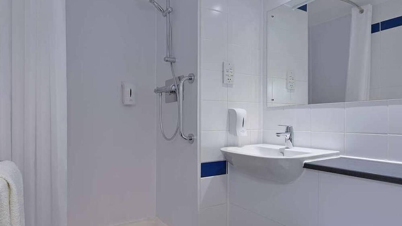 Travelodge Glasgow Paisley Road