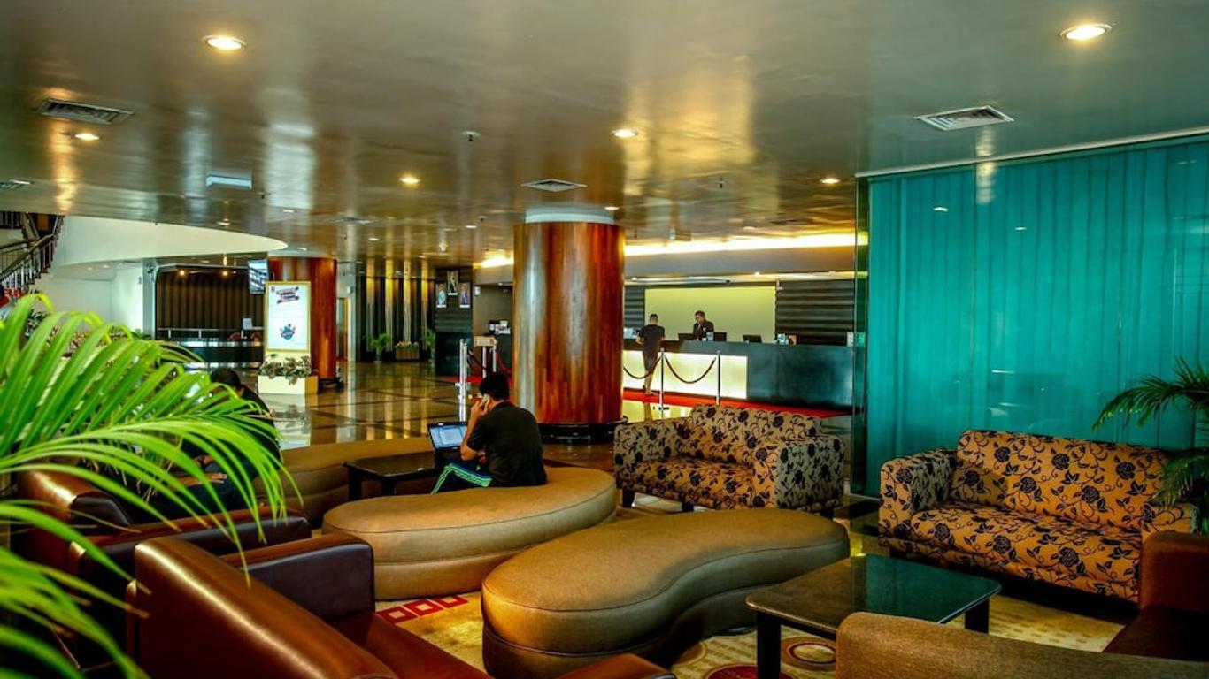 New York Hotel Rm 111 Johor Bahru Deals Reviews Kayak