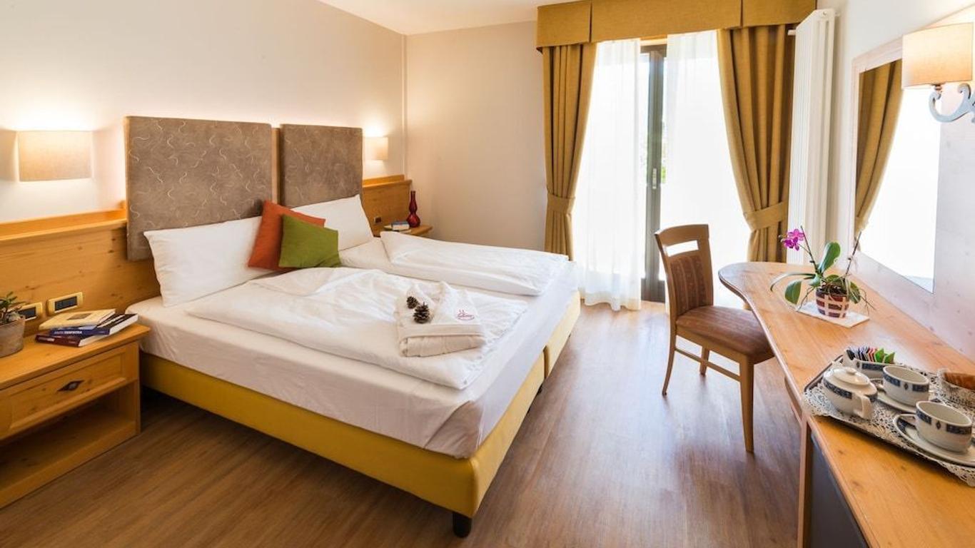 Hotel Ambassador