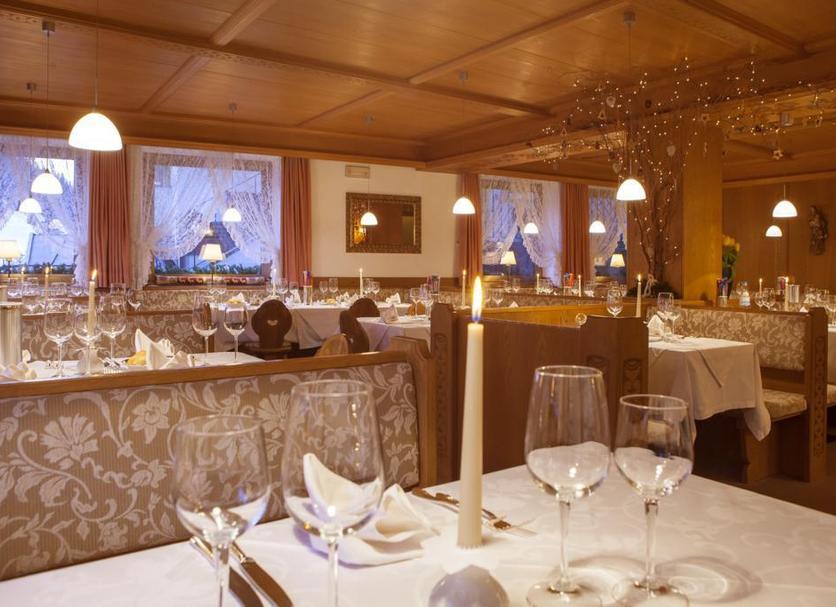 Banquet hall Photo