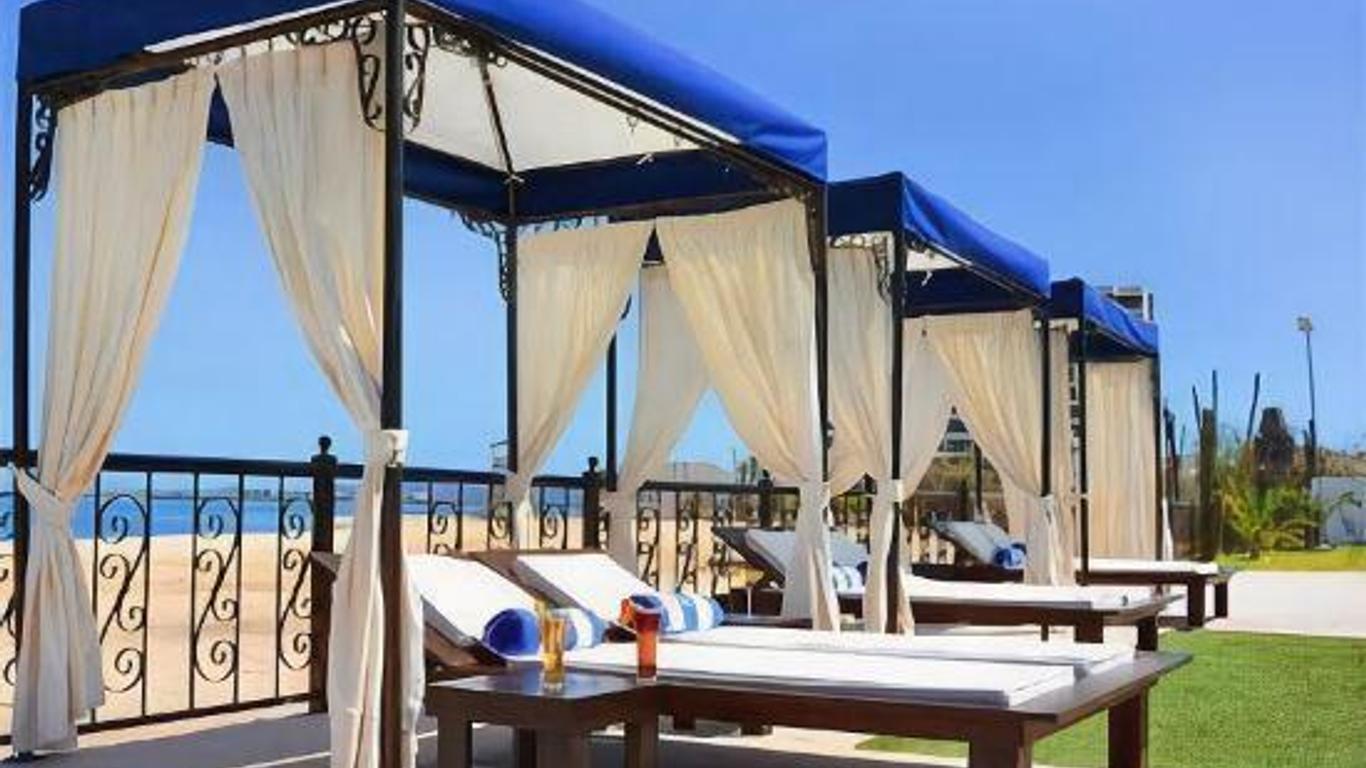 La Posada Hotel & Beach Club