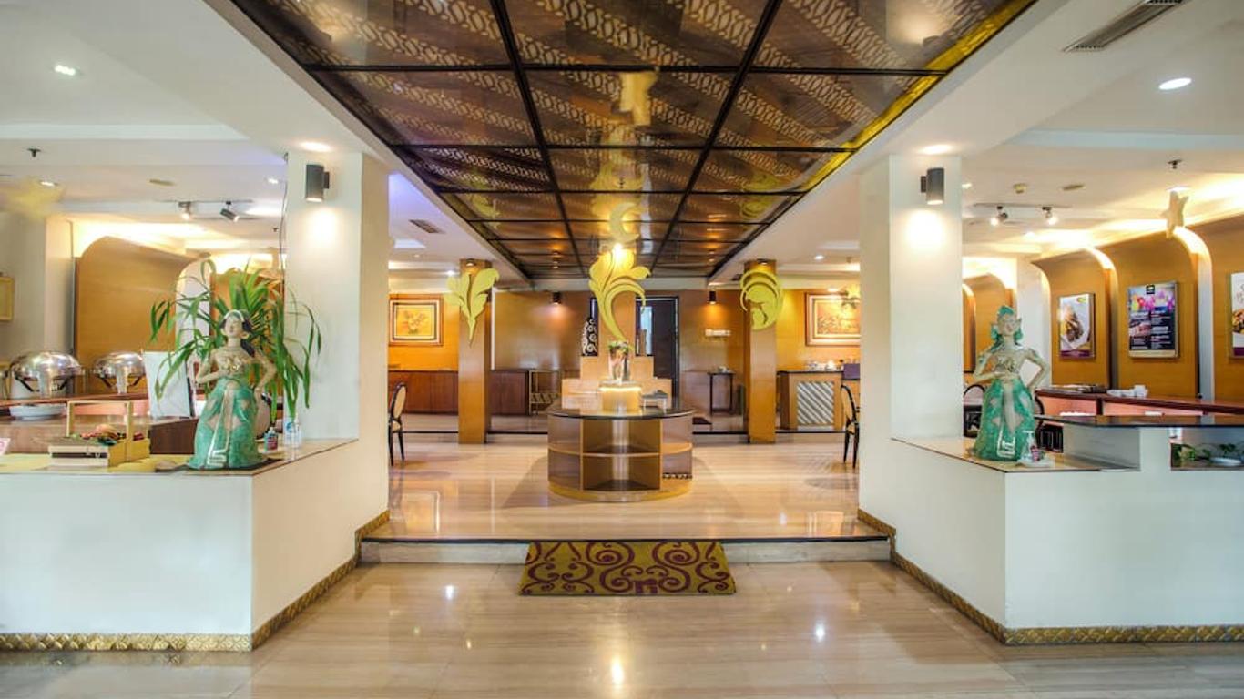 Ros-In Hotel