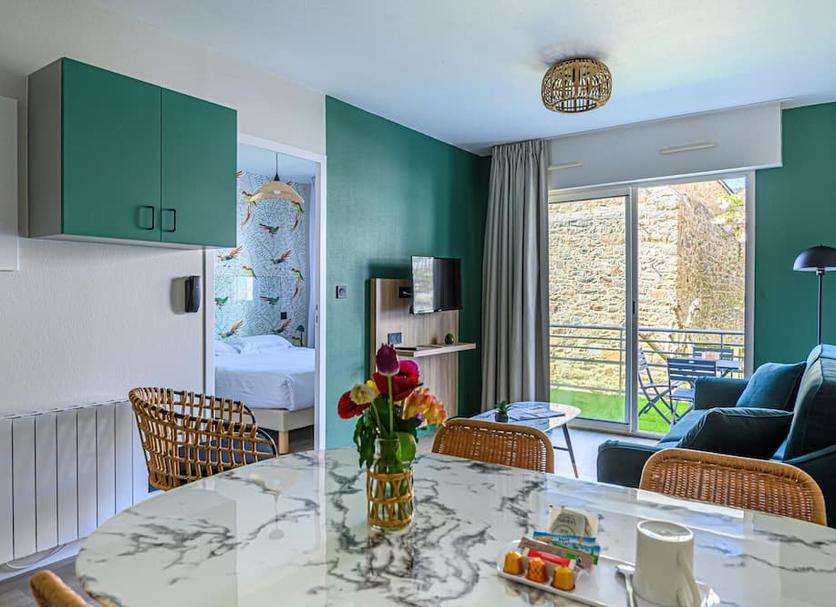 Dining room Photo