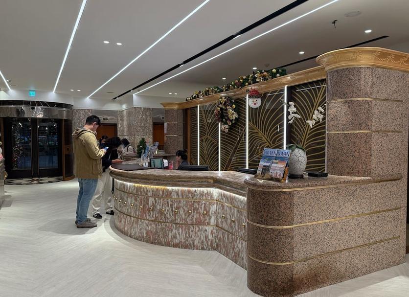Front desk Photo