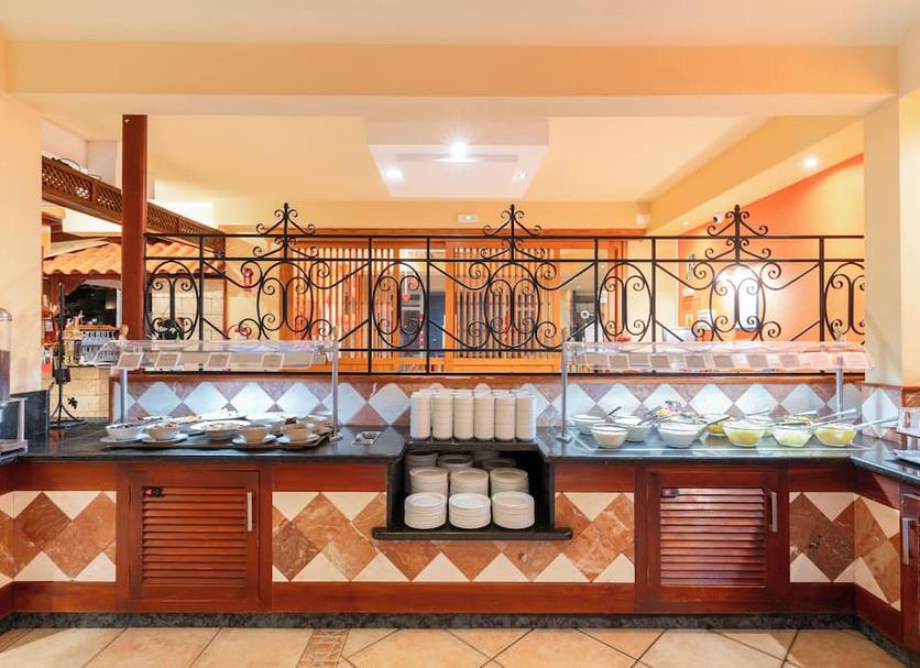 Buffet Photo