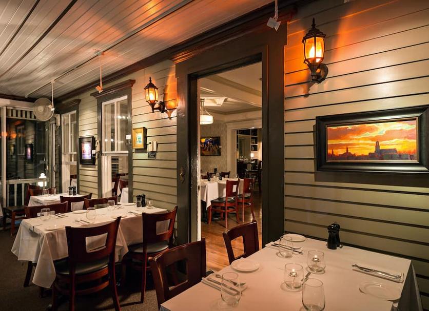 Restaurant Photo