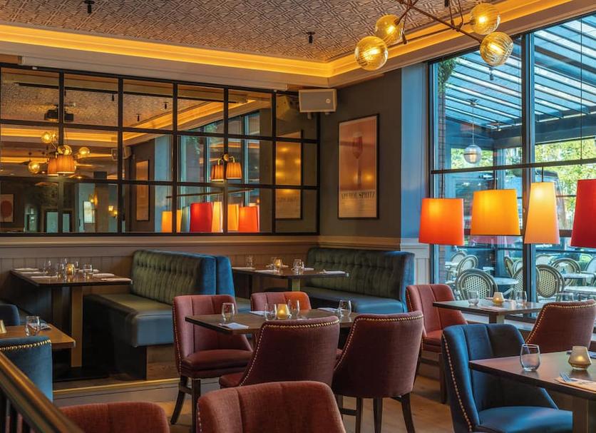 Restaurant Photo
