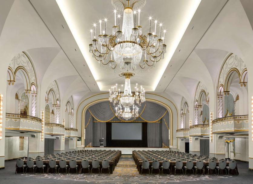 Banquet hall Photo
