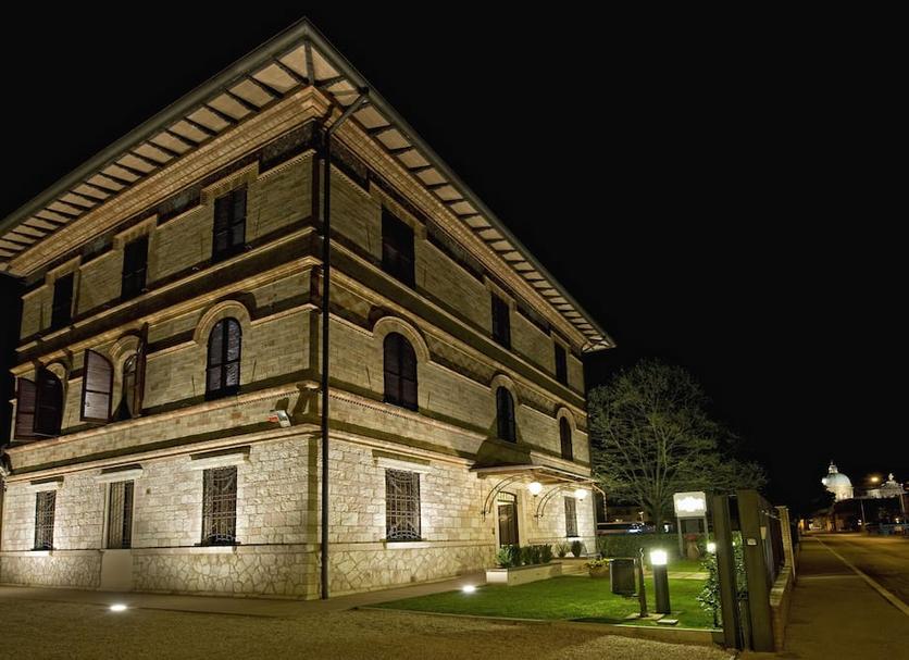 Building Photo