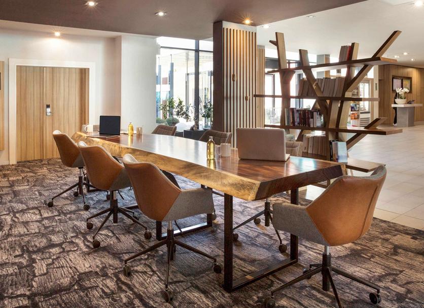 Business centre Photo