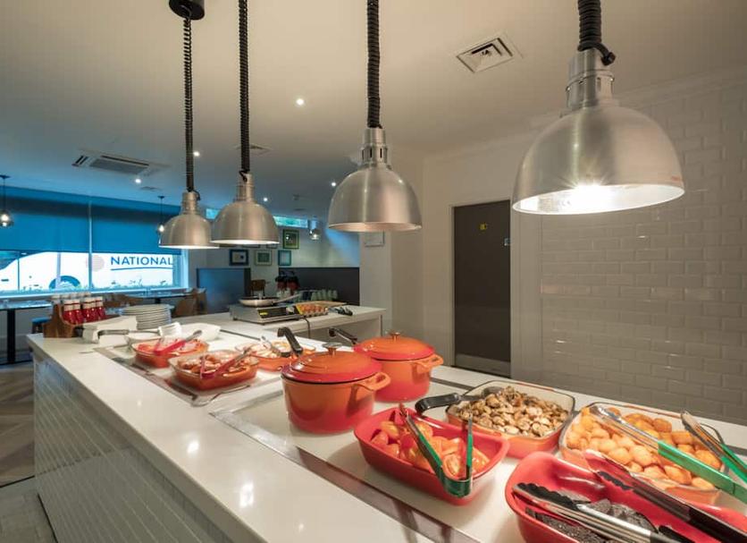 Buffet Photo