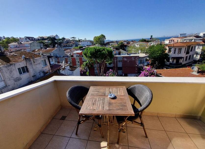 Balcony Photo
