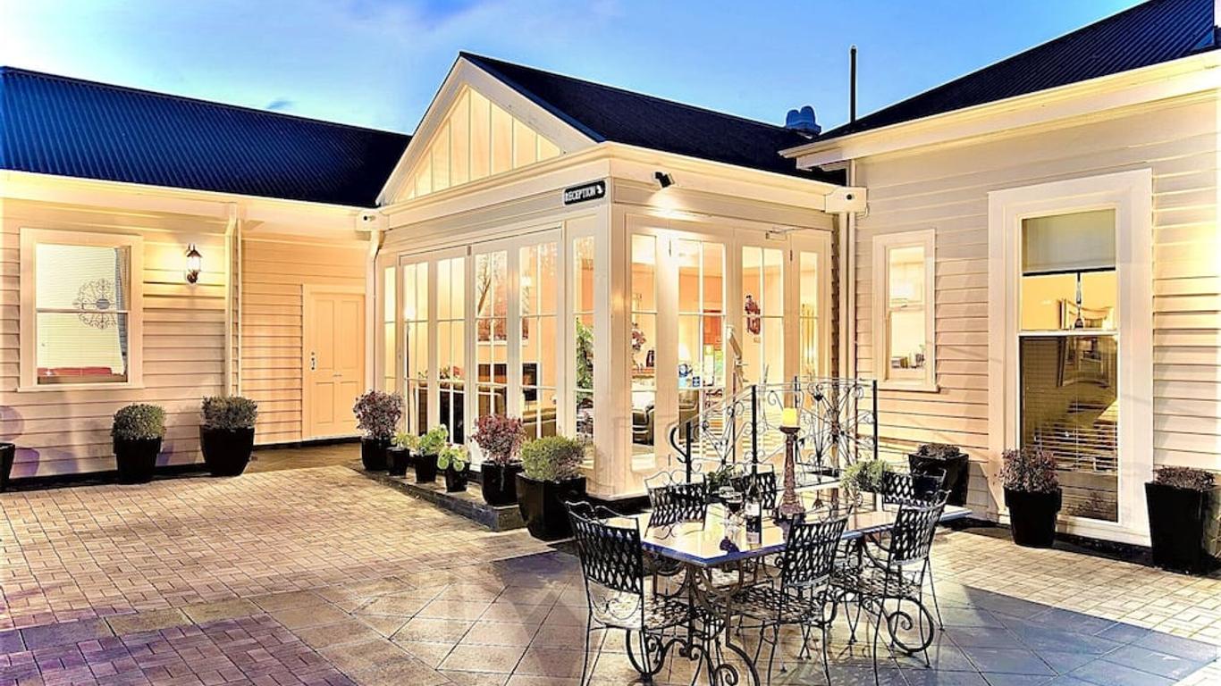 Kurrajong House Bed and Breakfast