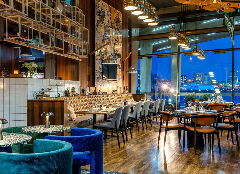 Restaurant Photo