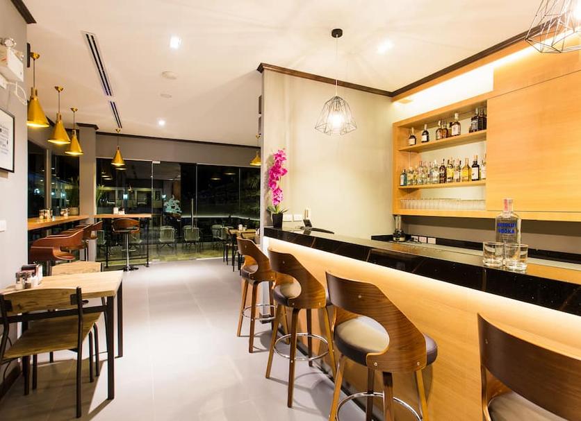 Bar Photo
