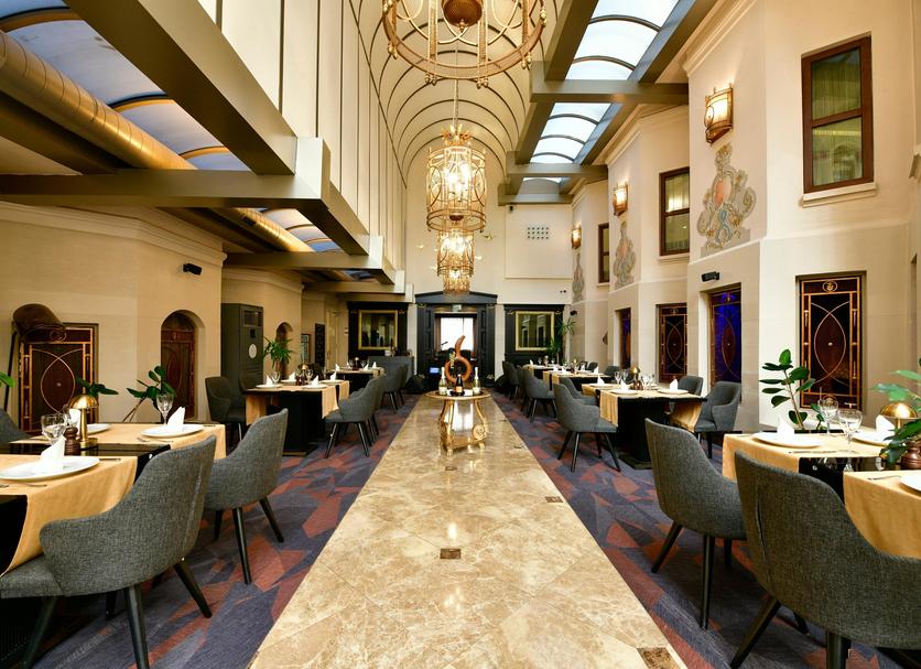 Restaurant Photo