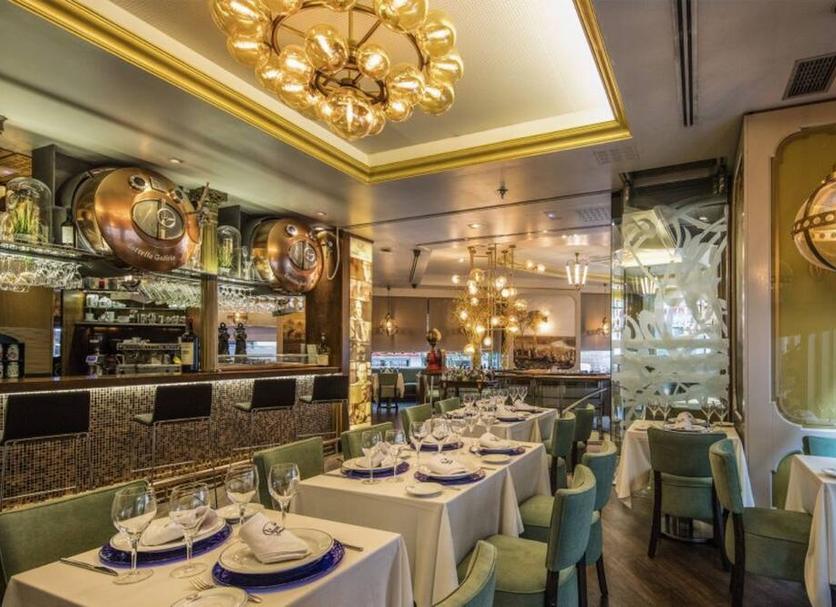 Restaurant Photo