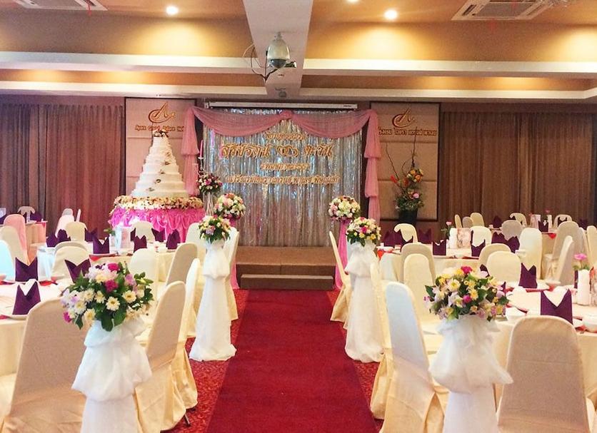 Banquet hall Photo