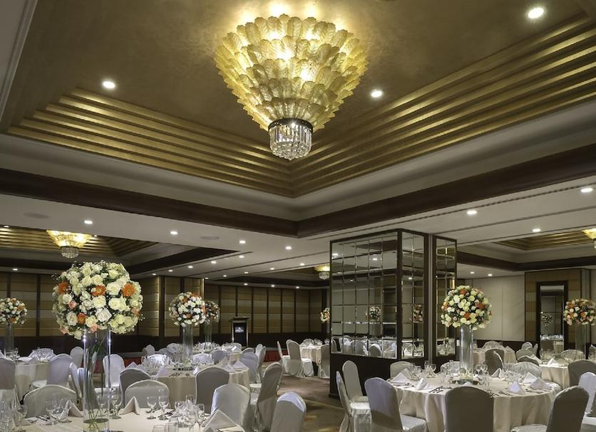 Banquet hall Photo