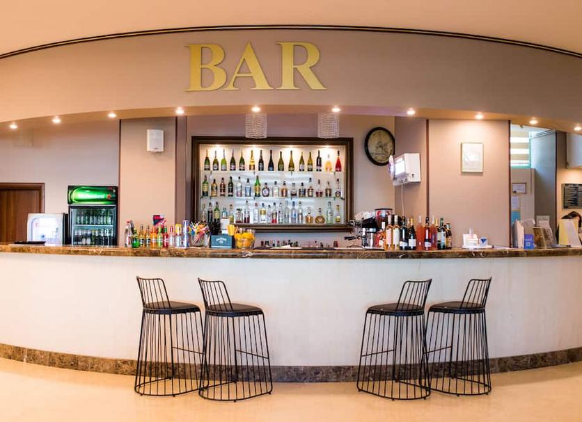 Bar Photo