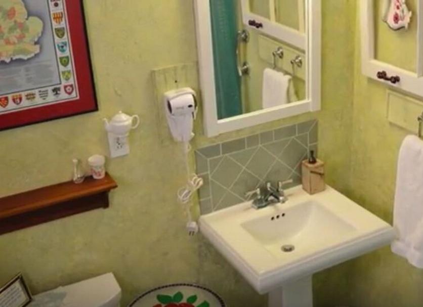 Bathroom Photo