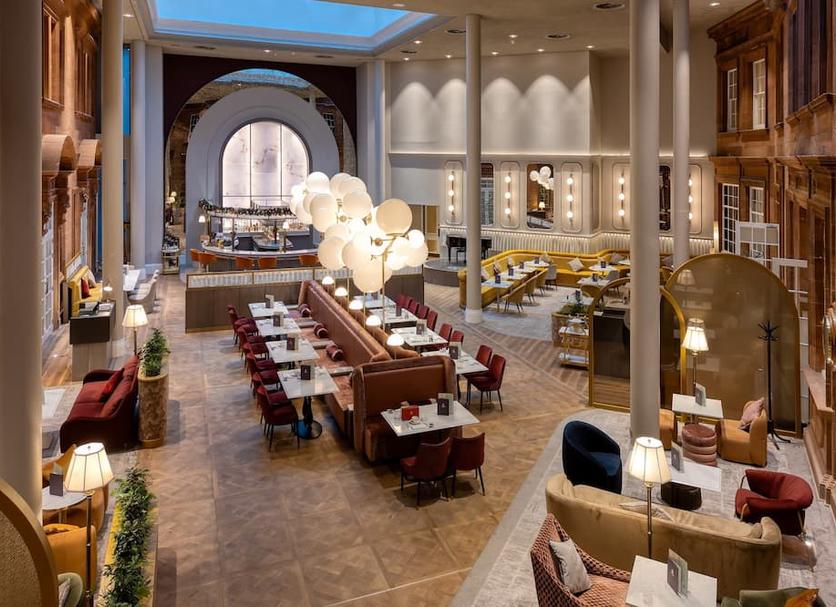 Restaurant Photo
