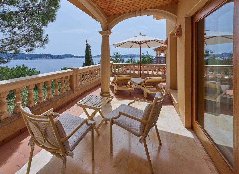 Balcony Photo