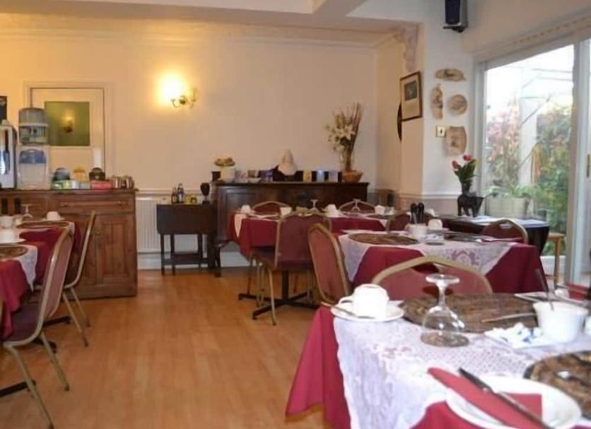 Restaurant Photo