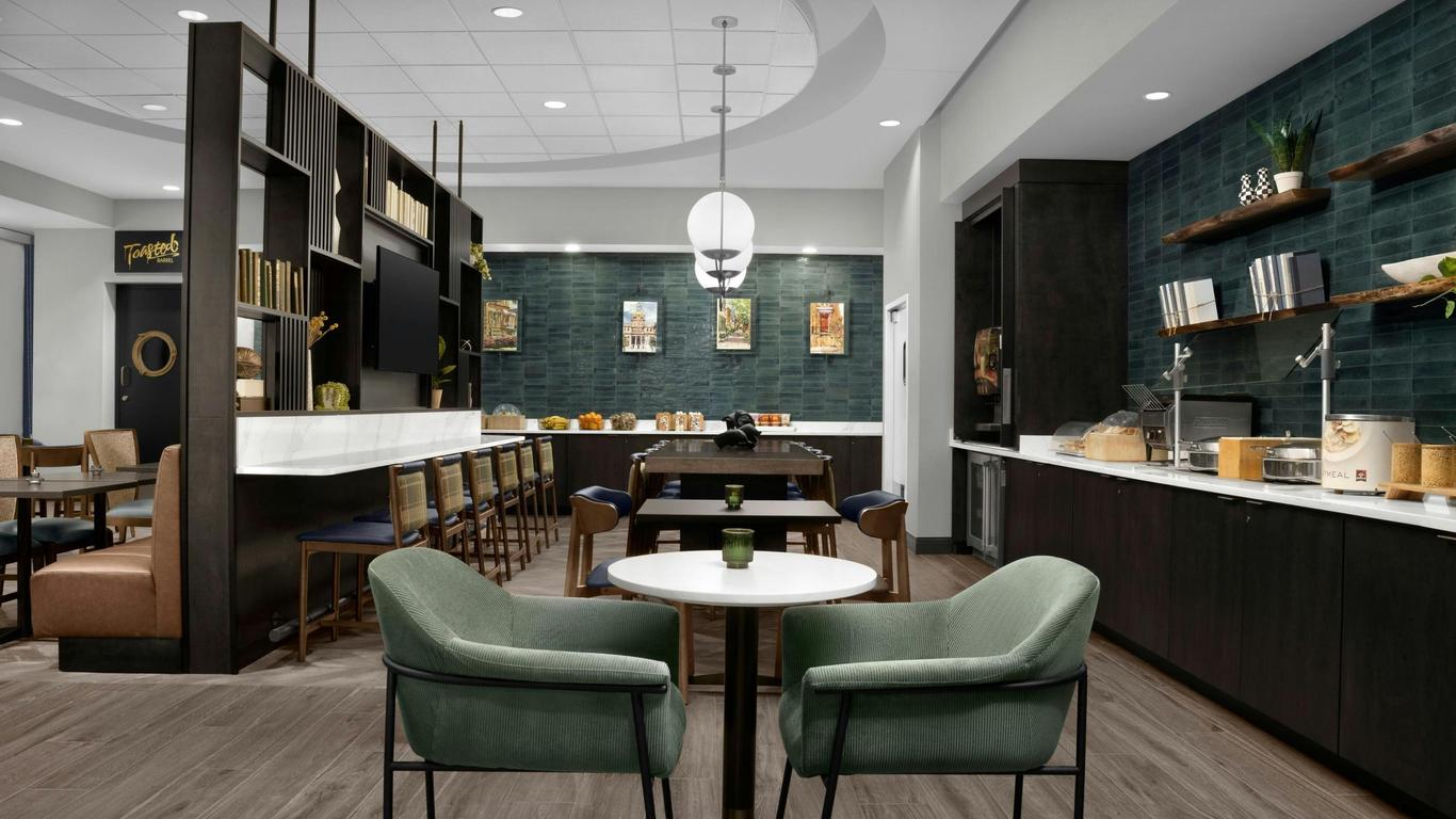 SpringHill Suites by Marriott Savannah Downtown/Historic District