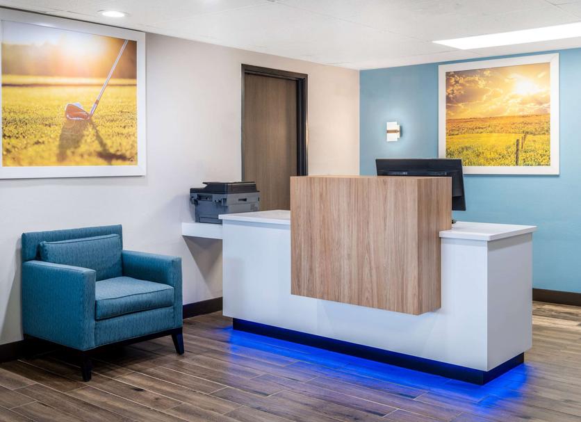 Front desk Photo