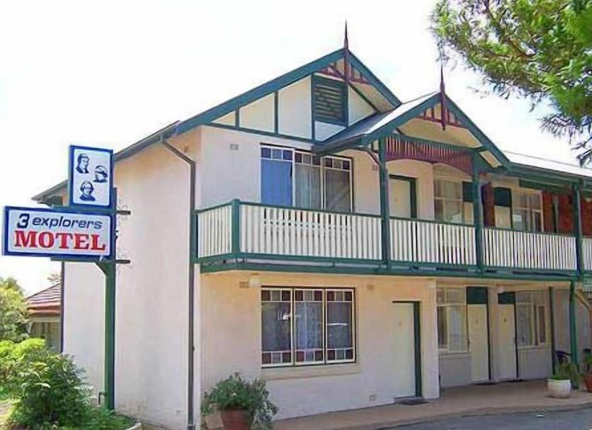 Building Photo